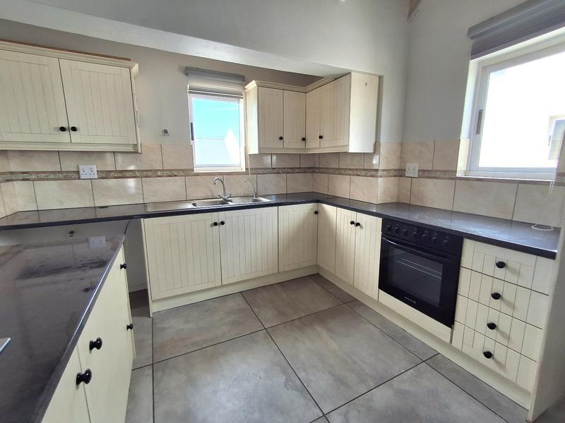 To Let 3 Bedroom Property for Rent in Lampiesbaai Western Cape